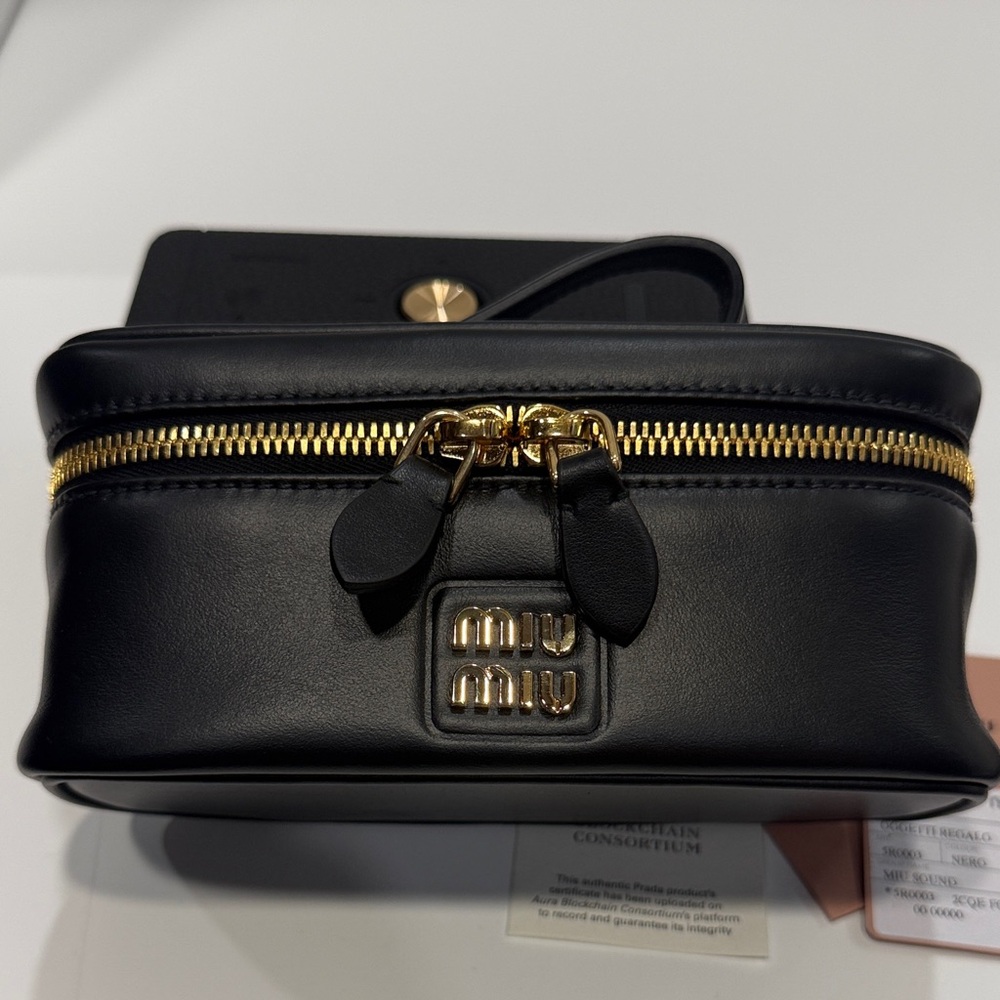 Miu Miu Marshall X Emberton ll Bluetooth Speaker with Miu Miu leather Case - Picture 7 of 9